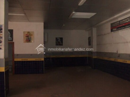 Local commercial dans Cáceres, Cáceres à vendre - Photo de l’immeuble – Image 2 sur 8