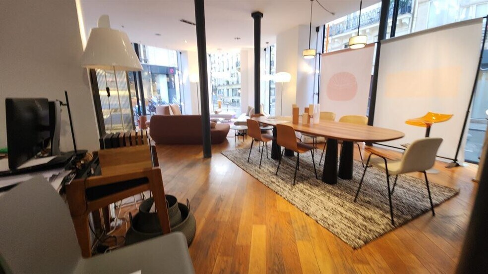 Local commercial dans Paris à louer - Photo intérieure – Image 3 sur 8