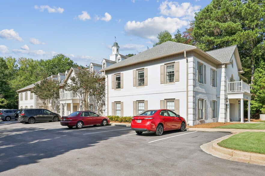 419 E Crossville Rd, Roswell, GA à louer - Photo de l’immeuble – Image 3 sur 15