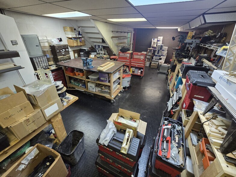 1771 Blount Rd, Pompano Beach, FL à vendre - Photo de l’immeuble – Image 3 sur 11