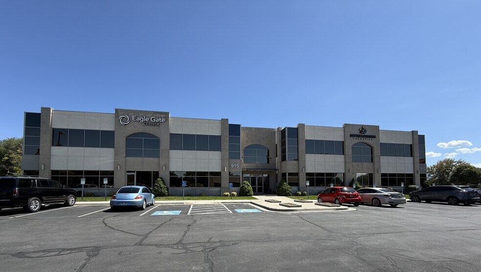 915 N 400 W, Layton, UT à louer - Photo de l’immeuble – Image 1 sur 6