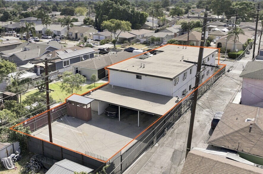 10621 San Carlos Ave, South Gate, CA à vendre - Photo de l’immeuble – Image 3 sur 5