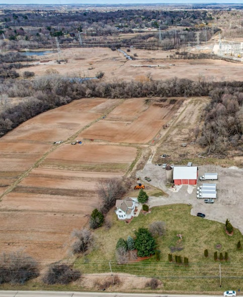 21040 W Lincoln Ave, New Berlin, WI à vendre - Aérien – Image 3 sur 5