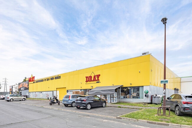 Plus de détails pour 1 Rue Fernand Léger, Pierrelaye - Local commercial à louer