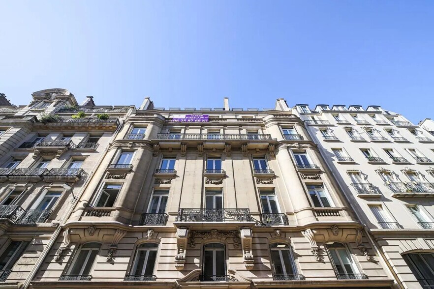 Bureau dans Paris à louer - Photo de l’immeuble – Image 1 sur 13