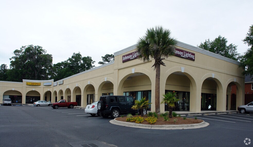 7601 Waters Ave, Savannah, GA à louer - Photo principale – Image 1 sur 8