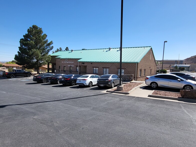 1225 E Cliff Dr, El Paso, TX à louer - Photo de l’immeuble – Image 2 sur 6
