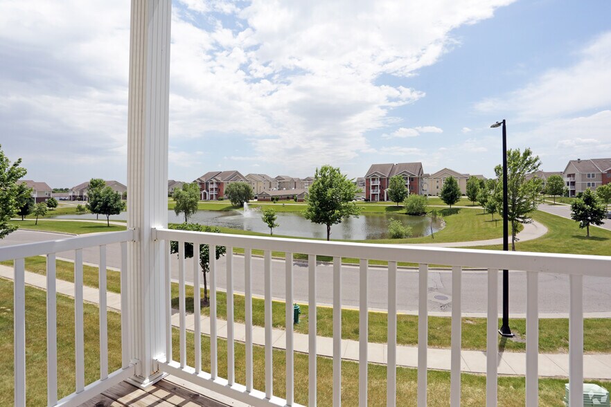 1209 Mayfield Dr, Ames, IA à vendre - Photo de l’immeuble – Image 3 sur 17