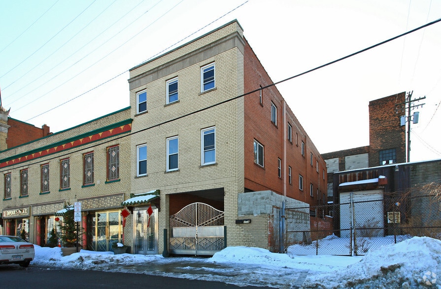 2148 Rockwell Ave, Cleveland, OH à vendre - Photo principale – Image 1 sur 9