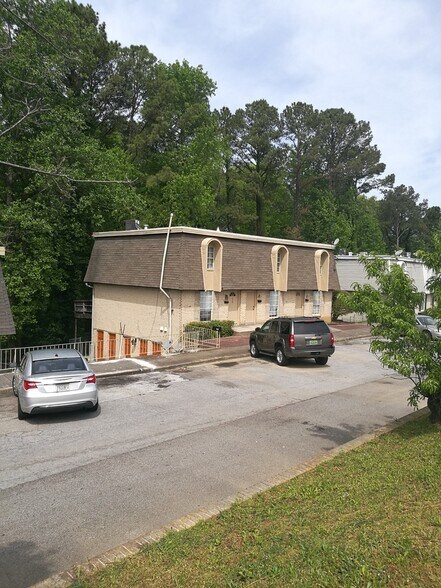 3252 Warringwood Dr, Hoover, AL à vendre - Photo de l’immeuble – Image 2 sur 5