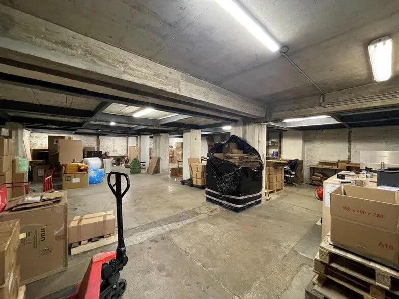 Local d'activités dans Ivry-sur-Seine à vendre - Photo intérieure – Image 2 sur 14