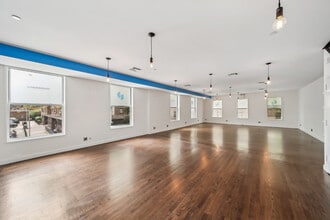 436 W 18th St, New York, NY à louer Photo de l’immeuble– Image 1 sur 16