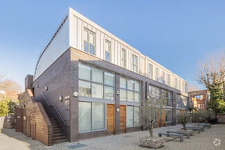 Plus de détails pour Turnham Green Terrace Mews, Londres - Bureau à louer