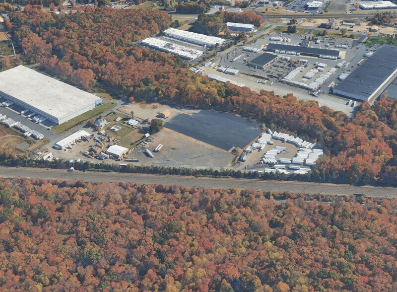 451 Black Horse Ln, North Brunswick, NJ à louer - Photo de l’immeuble – Image 2 sur 4