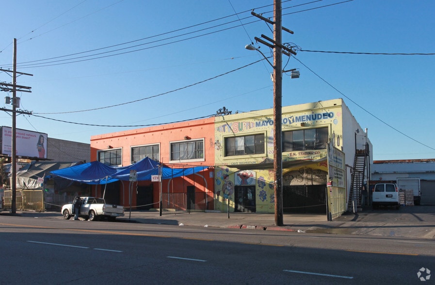 1200-1202 E Olympic Blvd, Los Angeles, CA à vendre - Photo principale – Image 1 sur 4