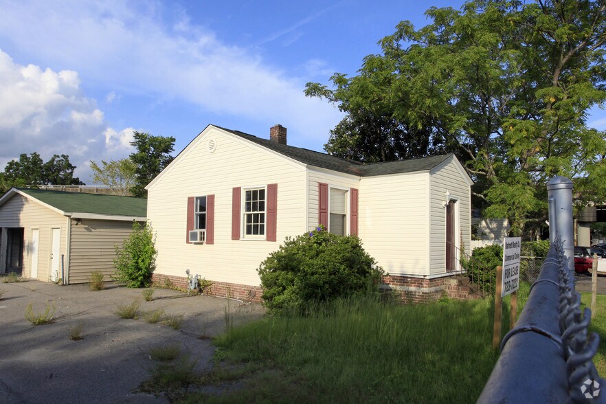 2123 Montford Ave, Charleston, SC à louer - Photo de l’immeuble – Image 2 sur 4