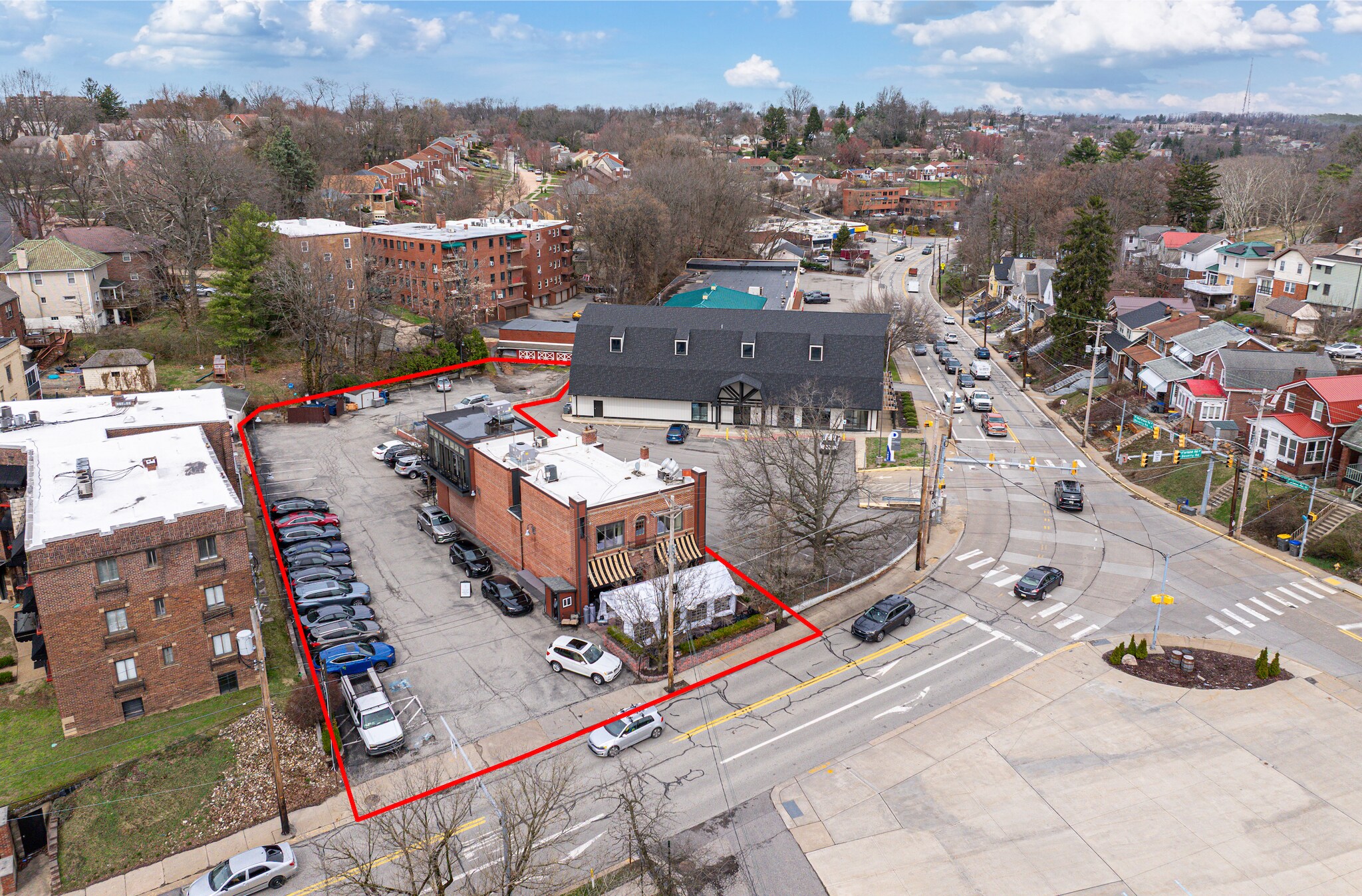 110 Beverly Rd, Pittsburgh, PA à vendre Photo principale– Image 1 sur 14