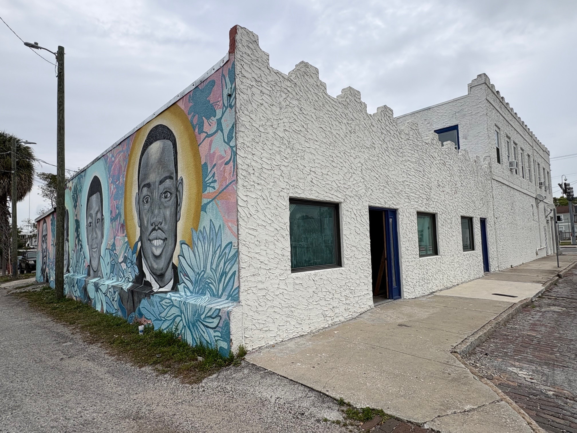 114 E Columbus Dr, Tampa, FL à louer Photo intérieure– Image 1 sur 4