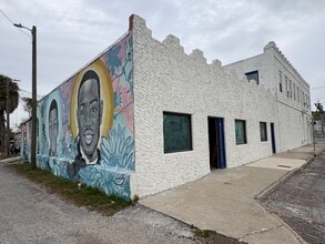 114 E Columbus Dr, Tampa, FL à louer Photo intérieure– Image 1 sur 4