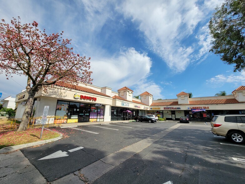 425 E Imperial Hwy, Los Angeles, CA à louer - Photo de l’immeuble – Image 3 sur 16