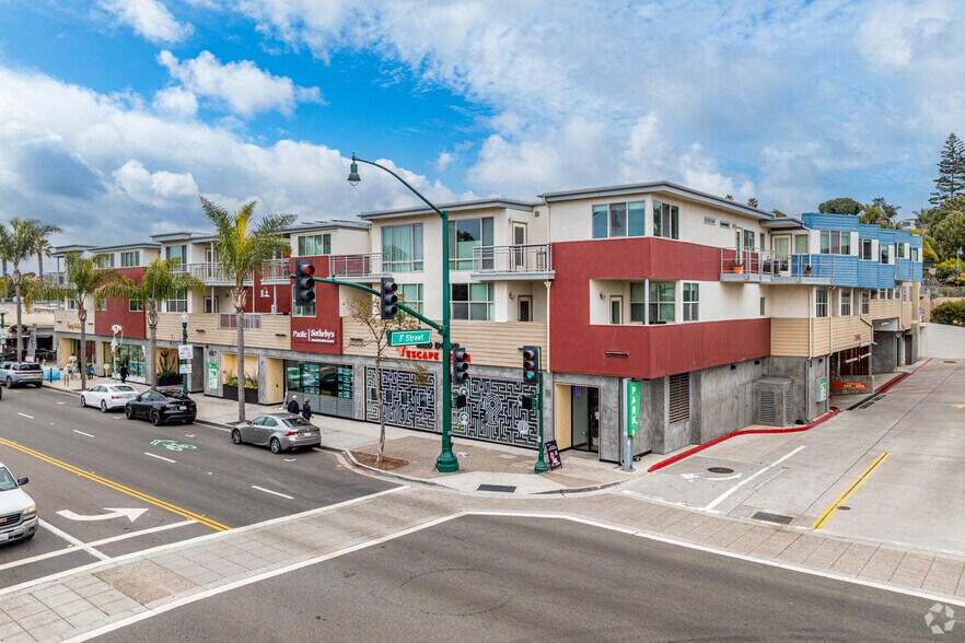 687 S Coast Hwy 101, Encinitas, CA à louer - Photo de l’immeuble – Image 2 sur 27