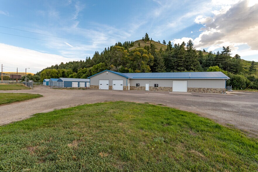 7264 US Highway 89, Belt, MT à vendre - Photo de l’immeuble – Image 2 sur 44