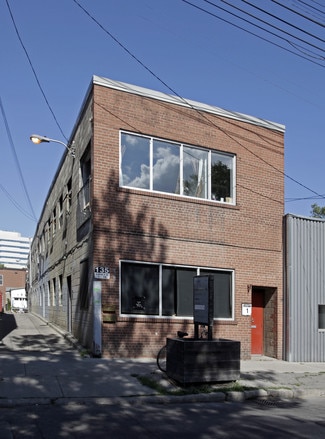 Plus de détails pour 129-135 Tecumseth St, Toronto, ON - Bureau à louer
