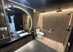 683-685 Vernon Way, El Cajon, CA à louer Photo intérieure– Image 2 sur 5