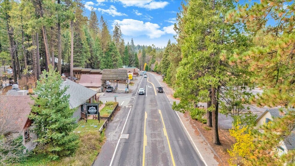 1051 Hwy 4, Arnold, CA à louer - Photo de l’immeuble – Image 2 sur 51