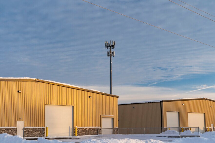 4342 124th St, Lake Hallie, WI à louer - Photo de l’immeuble – Image 3 sur 6