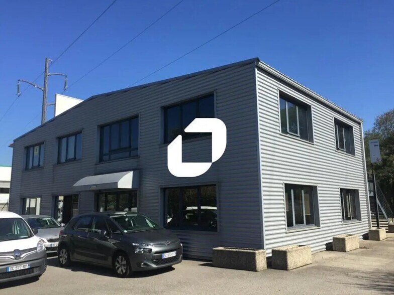 Bureau dans Seyssins à louer - Photo de l’immeuble – Image 3 sur 8