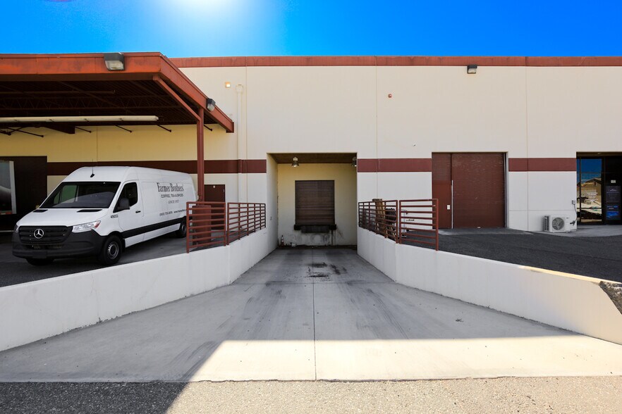 1105 Aviation Dr, Lake Havasu City, AZ à louer - Photo de l’immeuble – Image 3 sur 41