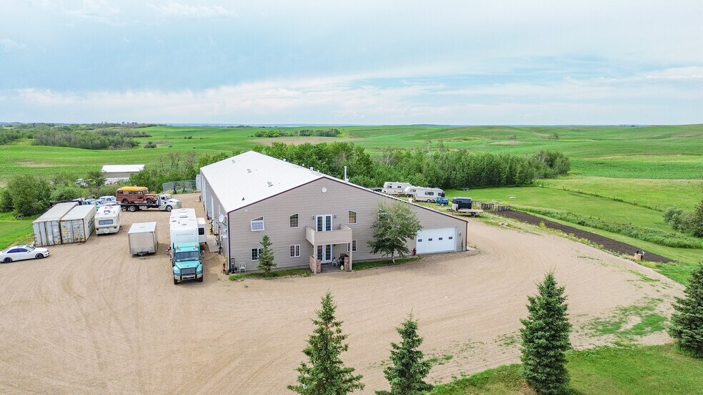 40446 AB-56, Rochon Sands, AB à vendre - Photo de l’immeuble – Image 2 sur 31