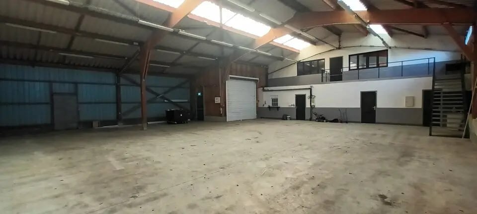 Local d'activités dans Montivilliers à vendre Photo de l’immeuble– Image 1 sur 6