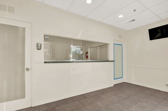1501 Presidential Way, West Palm Beach, FL à louer Photo intérieure– Image 1 sur 7