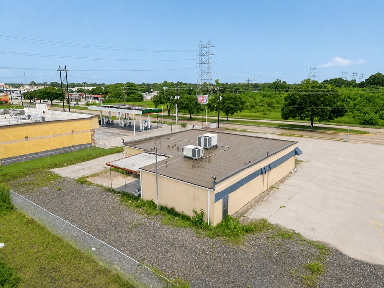 4620 W Fuqua St, Houston, TX à louer - Photo de l’immeuble – Image 2 sur 5