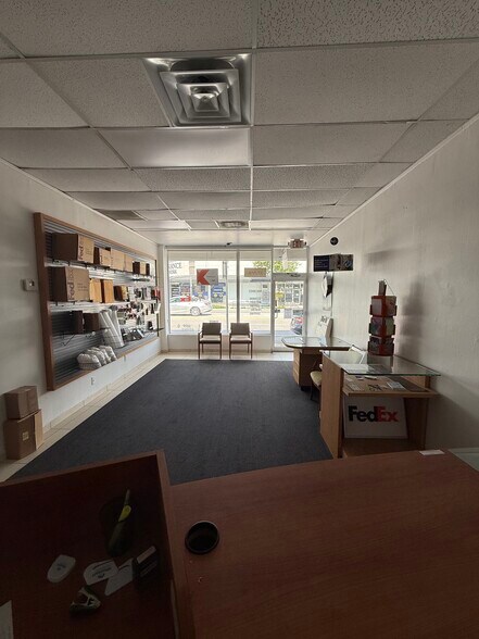 800 NE 125th St, North Miami, FL à louer - Photo de l’immeuble – Image 2 sur 8