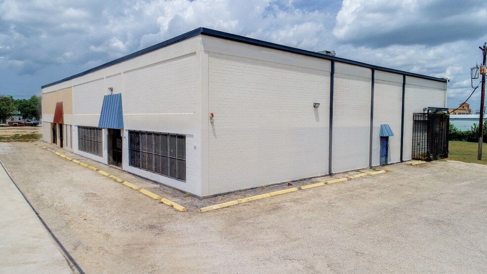 1606-1610 N Colorado St, San Antonio, TX à louer - Photo de l’immeuble – Image 1 sur 19