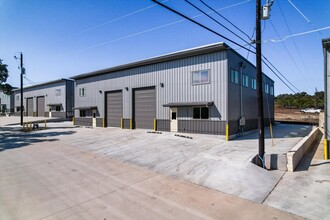 10100 Darden Hill Rd, Austin, TX à louer Photo intérieure– Image 1 sur 36