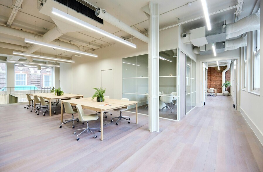 60 Ironmonger Row, Londres à louer - Photo de l’immeuble – Image 2 sur 48