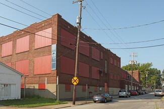 Plus de détails pour 1502 Beeler St, New Albany, IN - Industriel/Logistique à vendre