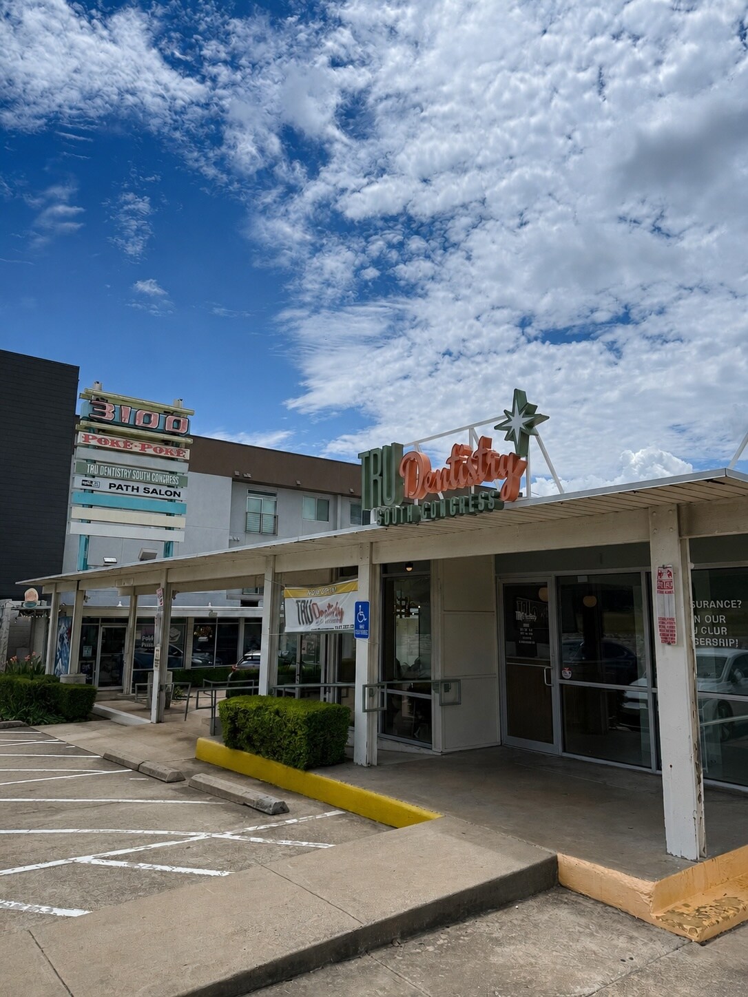 3100 S Congress Ave, Austin, TX à louer Photo de l’immeuble– Image 1 sur 4