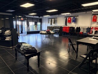 Plus de détails pour 1301-1309 E 87th St, Chicago, IL - Local commercial à vendre