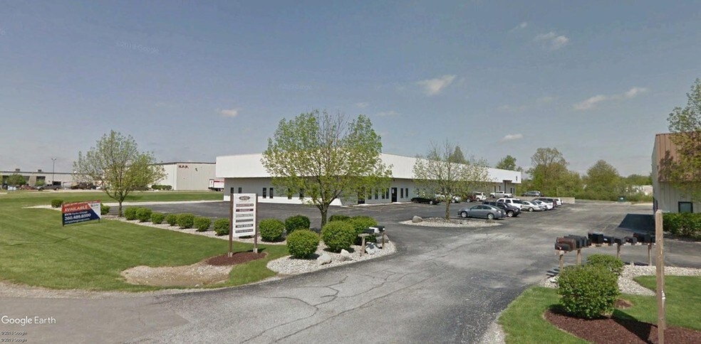 6032 Highview Dr, Fort Wayne, IN à louer - Photo de l’immeuble – Image 2 sur 4