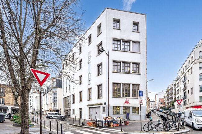 Plus de détails pour 24 Rue De L'Est, Paris - Bureau à louer