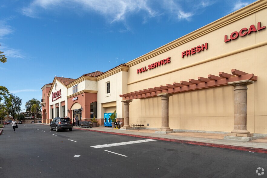 25900-25920 Iris Ave, Moreno Valley, CA à louer - Photo de l’immeuble – Image 3 sur 8
