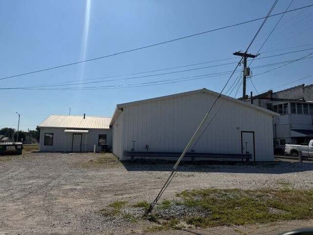 103 Washington St, Frankton, IN à vendre - Photo de l’immeuble – Image 3 sur 13