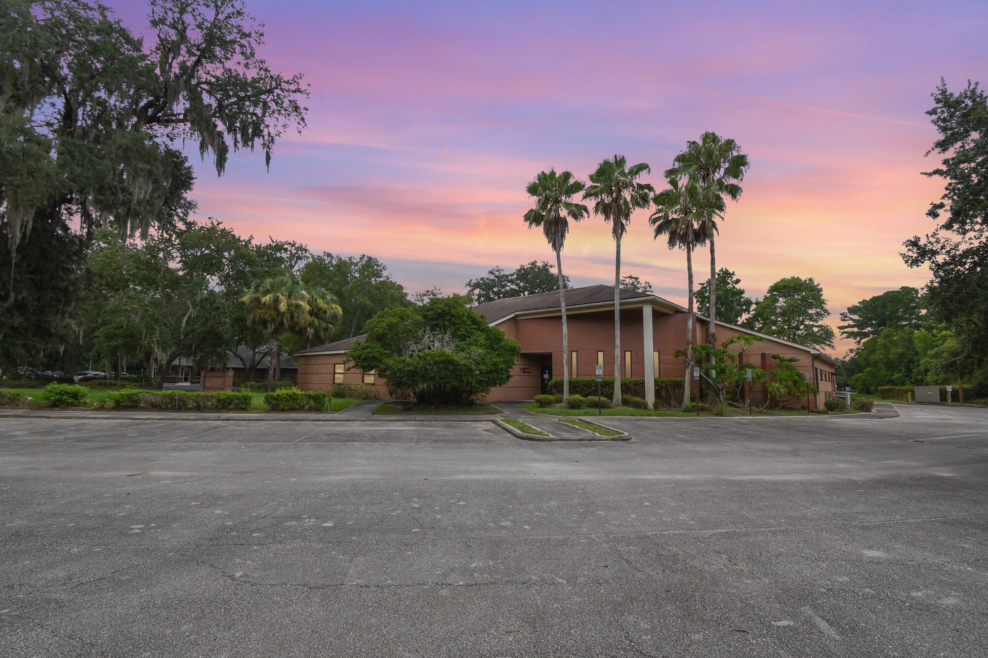 6852 Belfort Oaks Pl, Jacksonville, FL à vendre Photo de l’immeuble– Image 1 sur 22