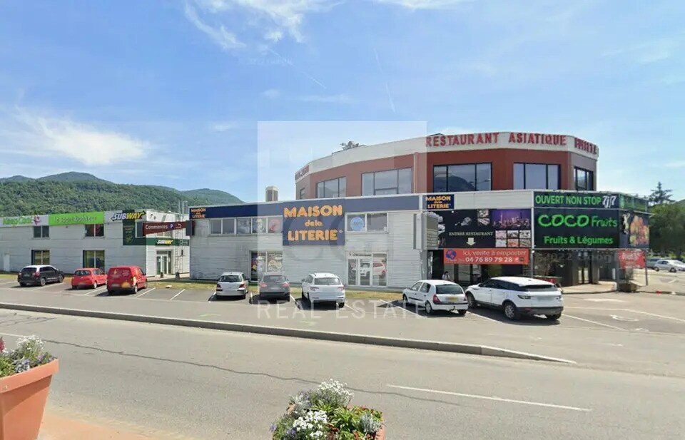 Local commercial dans SAINT-MARTIN-D'HERES à louer Photo de l’immeuble– Image 1 sur 24