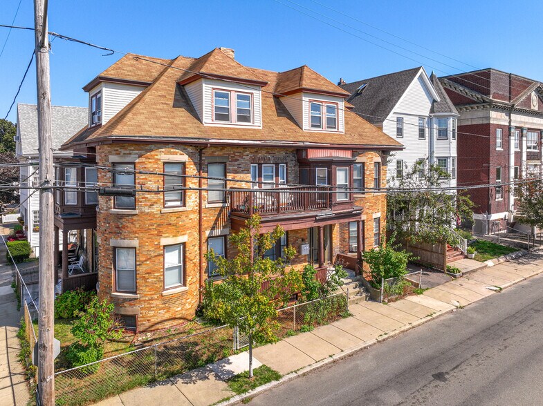 5 Wave way, Winthrop, MA à vendre - Photo de l’immeuble – Image 3 sur 17